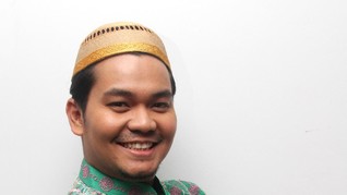 Selebriti Siap Kehilangan 'Mahkota' demi Penderita Kanker