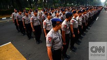 Kuis Berhadiah ala Polisi di Sela Pengamanan Sidang MK