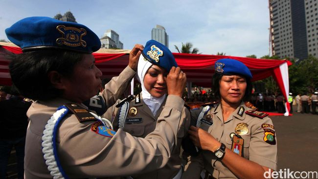 Polwan Boleh Berjilbab Komisi I Giliran Prajurit Wanita TNI