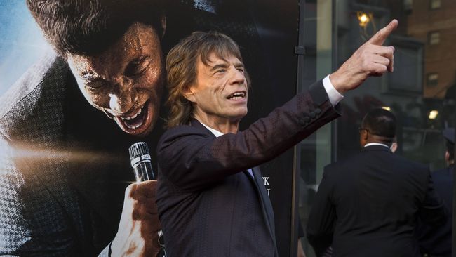 Mick Jagger Beri Beasiswa Fesyen atas Nama Mendiang Kekasih