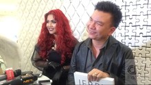 Polisi Sita Ekstasi hingga Ganja dari Fotografer Jerry Aurum