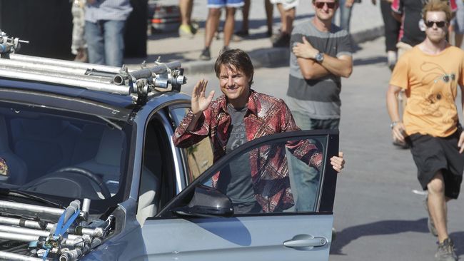 Tom Cruise Berjuang Melawan Drone di 'Top Gun 2'