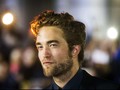 Robert Pattinson Makan Malam Romantis dengan Katy Perry