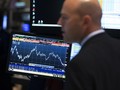 Wall Street Kembali Loyo, Saham Apple Cetak Rekor