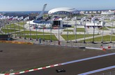 Sempat ada isu tentang pemboikotan Formula 1 dan juga Piala Dunia 2018 yang akan diselenggarakan di Rusia, saat terjadi tragedi jatuhnya maskapai penerbangan Malaysia di perbatasan Rusia-Ukraina. Formula 1 sendiri akrab dengan kontroversi, dengan Ecclestone tetap mengizinkan adanya GP Bahrain ketika terjadi konflik di negara tersebut. (Reuters/Alexei Nikolskyi)