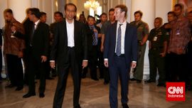 Stamina Lima Menit, Blusukan Cara Zuckerberg