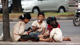 Lebih Dekat dengan Mahasiswa yang Peduli Anak Jalanan