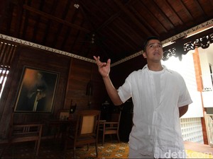 Cerita Irfan Hakim soal Pendoponya yang Antik dan Klasik