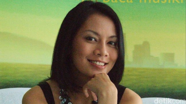 Supernova Difilmkan, Dee Mau Jadi Penonton