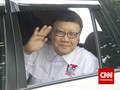 Menteri Tjahjo Kumolo Jenguk Sutan Bhatoegana di Rumah Sakit
