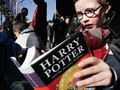 Buku Fantasi Dianggap Merusak Otak Anak