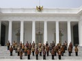 Hasil Survei Menteri Bidang Politik dan Ekonomi Negatif