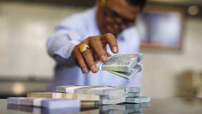 Menkeu: Pastikan Orang Kaya Bayar Pajak