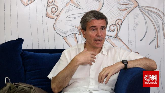 Allan Nairn Serahkan Rekaman Pernyataan Hendropriyono