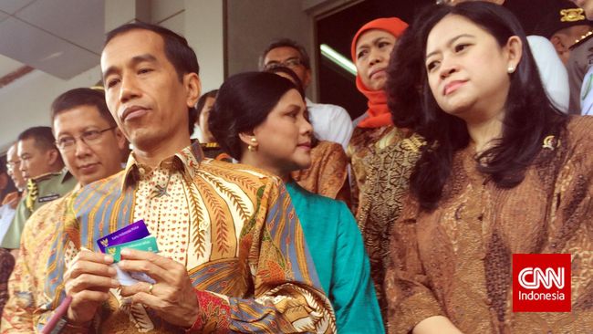 Jokowi Mulai Bagikan Kartu BBM Nelayan Pekan Depan