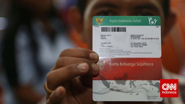 Jokowi Diminta Tak Teruskan Kartu Indonesia Sehat