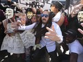 Patahkan Leher Penggemar, Steve Aoki Minta Maaf