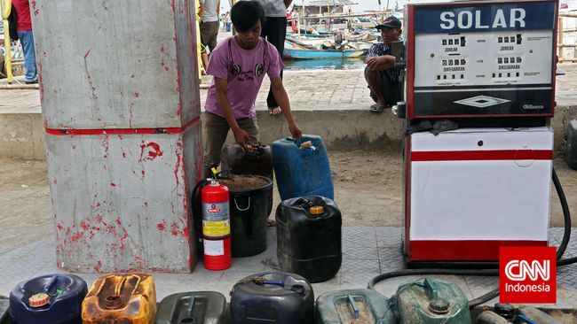 Kurang Menguntungkan, AKR Setop Salurkan Solar Subsidi