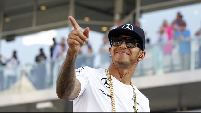 Lewis Hamilton Bisa Jadi Panutan Atlet untuk Menjual Diri