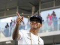 Lewis Hamilton Bisa Jadi Panutan Atlet untuk Menjual Diri