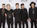 Simon Cowell Sebut Ada Peluang 1D Reuni Tanpa 'Full Team'