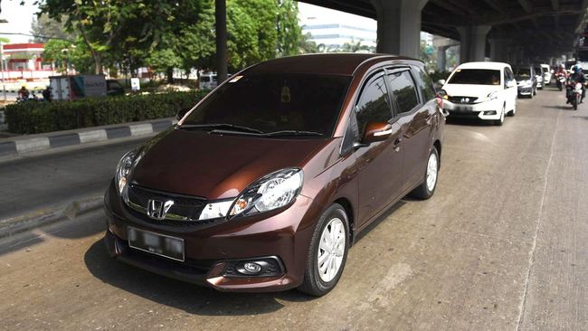  Mobilio  Jadi Taksi Honda Blue  Bird  Perlu Produk Bagus