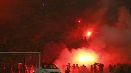 Pendukung Leeds dan Frankfurt Tawuran di Austria