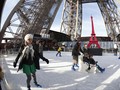 Ada Arena Ice Skating di Atas Menara Eiffel
