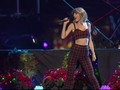 Taylor Swift Habiskan Natal dengan Pria Istimewa