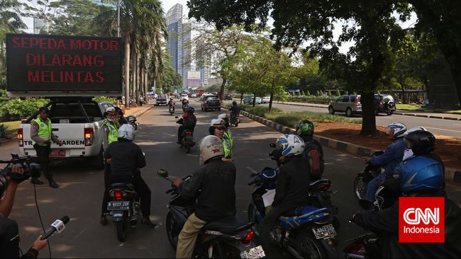 Memecah Kemacetan, Larang Motor Hingga Kenaikan Tarif Parkir
