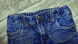 Menjadi Viral, Denim Kotor Seharga US$425 Dikecam Warganet
