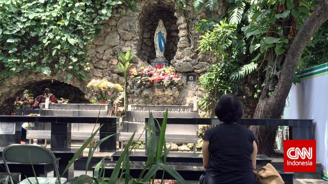 Wisata Religi Ke 10 Gua Maria Bersejarah Di Indonesia Wisata Religi Ke 10 Gua Maria Bersejarah Di Indonesia