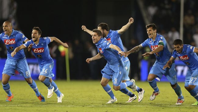 Sepuluh Orang Napoli Taklukkan Sassuolo