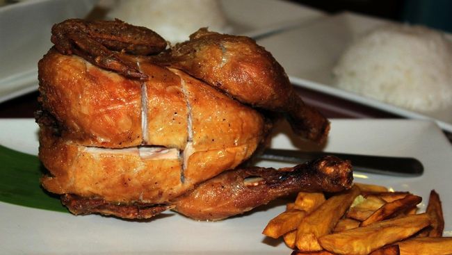 Lowongan Pekerjaan Unik: Jadi Pengulas 10 Restoran Ayam