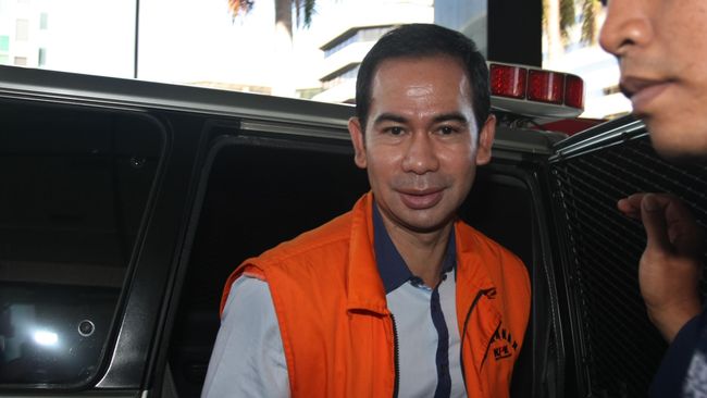 MA Perberat Hukuman Adik Atut Jadi 7 Tahun Penjara