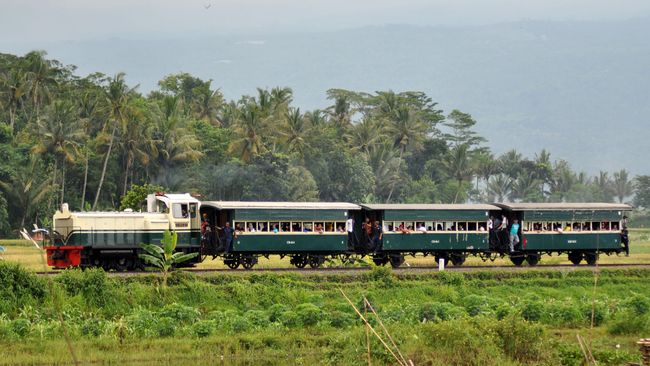 Kereta Kuno Dan Jalur Bergerigi Jadi Atraksi Menuju Jateng