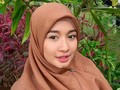 Laudya Cynthia Bella Berhijab, Zaskia Sungkar Terharu