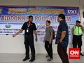 Risma Bernafas Dibantu Tabung Oksigen di Crisis Centre QZ8501