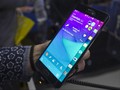 Samsung Galaxy S Tak Akan Lagi Pakai Layar Datar