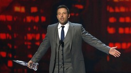 Ben Affleck Pimpin Veteran untuk Mencuri di 'Triple Frontier'