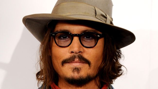 Johnny Depp 'Nge-band' bareng Alice Cooper dan Joe Perry