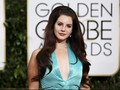 Lana Del Rey 'Diserang' Penggemar saat Konser di Belgia