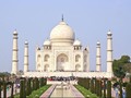 Dikhawatirkan Runtuh, Taj Mahal Batasi Jumlah Pengunjung