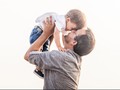 Tips Aman Memandikan Bayi untuk Para Ayah