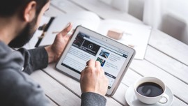 Adobe Bunuh Photoshop Touch di Ponsel dan Tablet