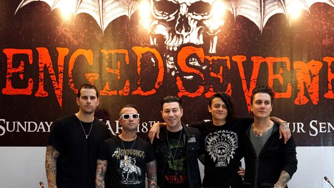 Kru Tewas, Avenged Sevenfold Batalkan Pentas