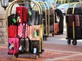 Teknik Melipat dan Mengepak Pakaian Agar Praktis Dibawa Mudik