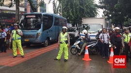 Kronologi Tabrak Lari Dikejar Massa di Kebon Jeruk