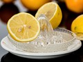 Minum Air Lemon Hangat Tiap Pagi Bikin Perut Bebas Buncit