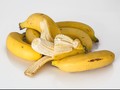 Tren Baru: Makan Pisang dengan Kulitnya